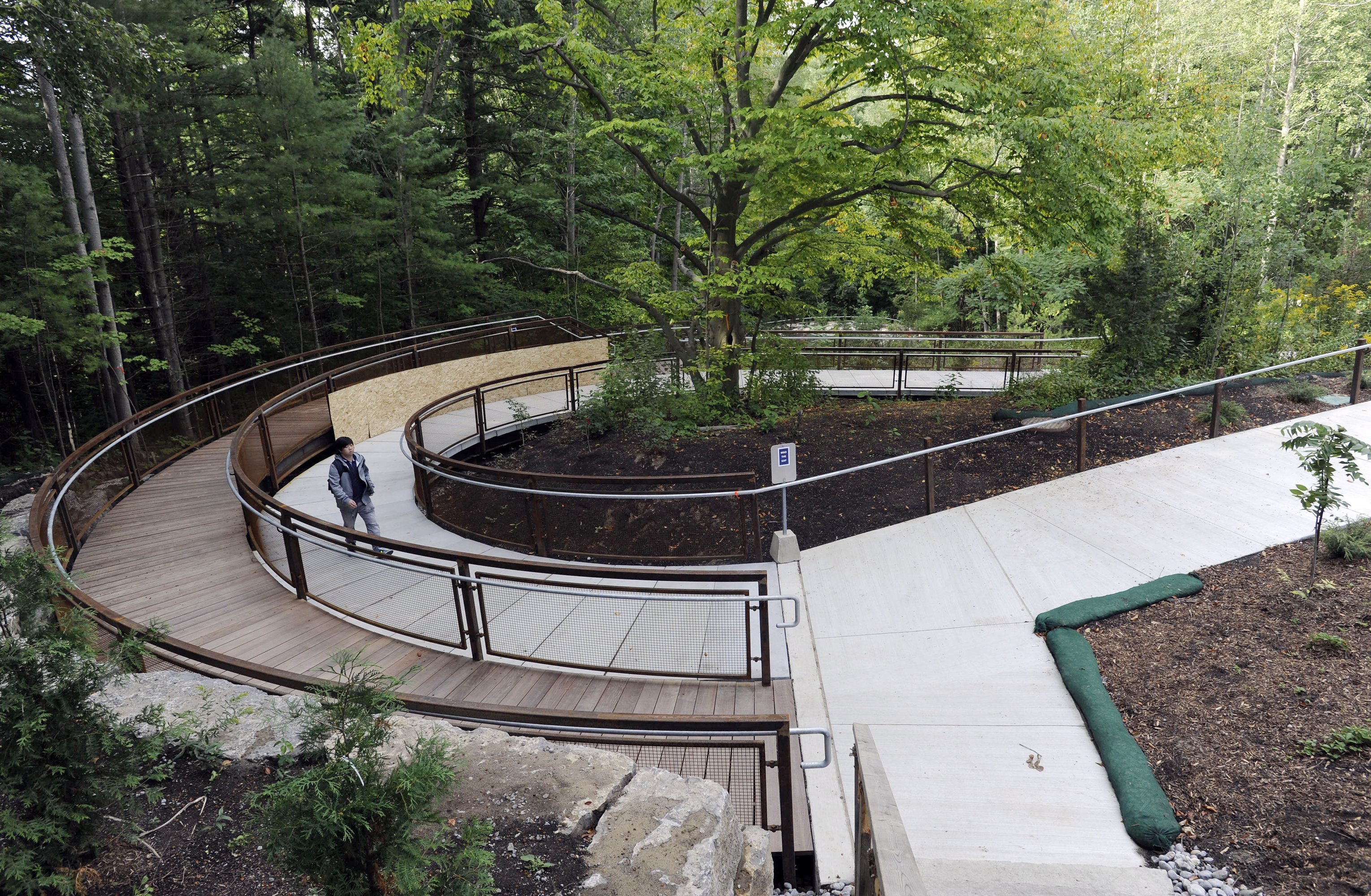 PHOTO SHOOTS UTSC opens trail to Scarborough's Highland Creek Valley